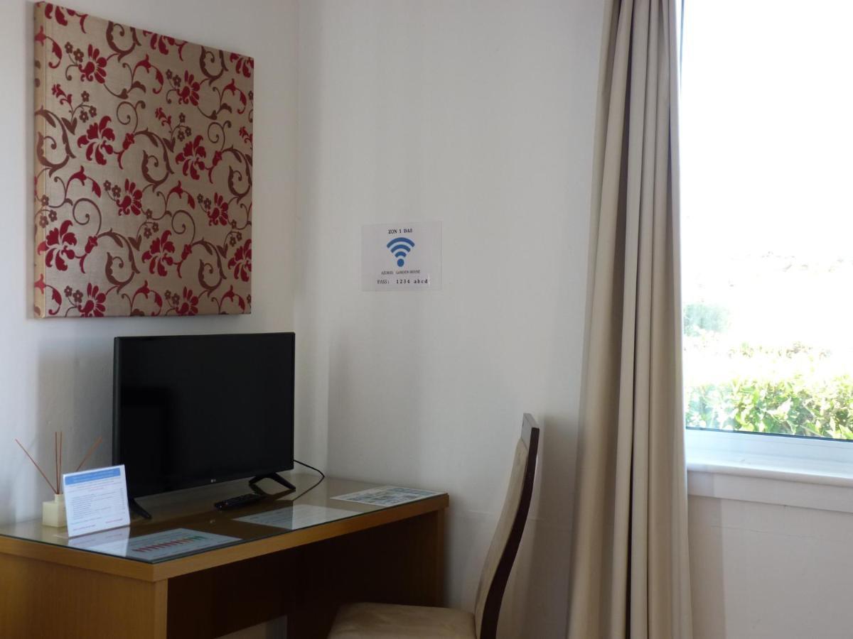 Azores Garden House - Private Suites & Apartments - Automatic Self Check-In Понта Делгада Екстериор снимка