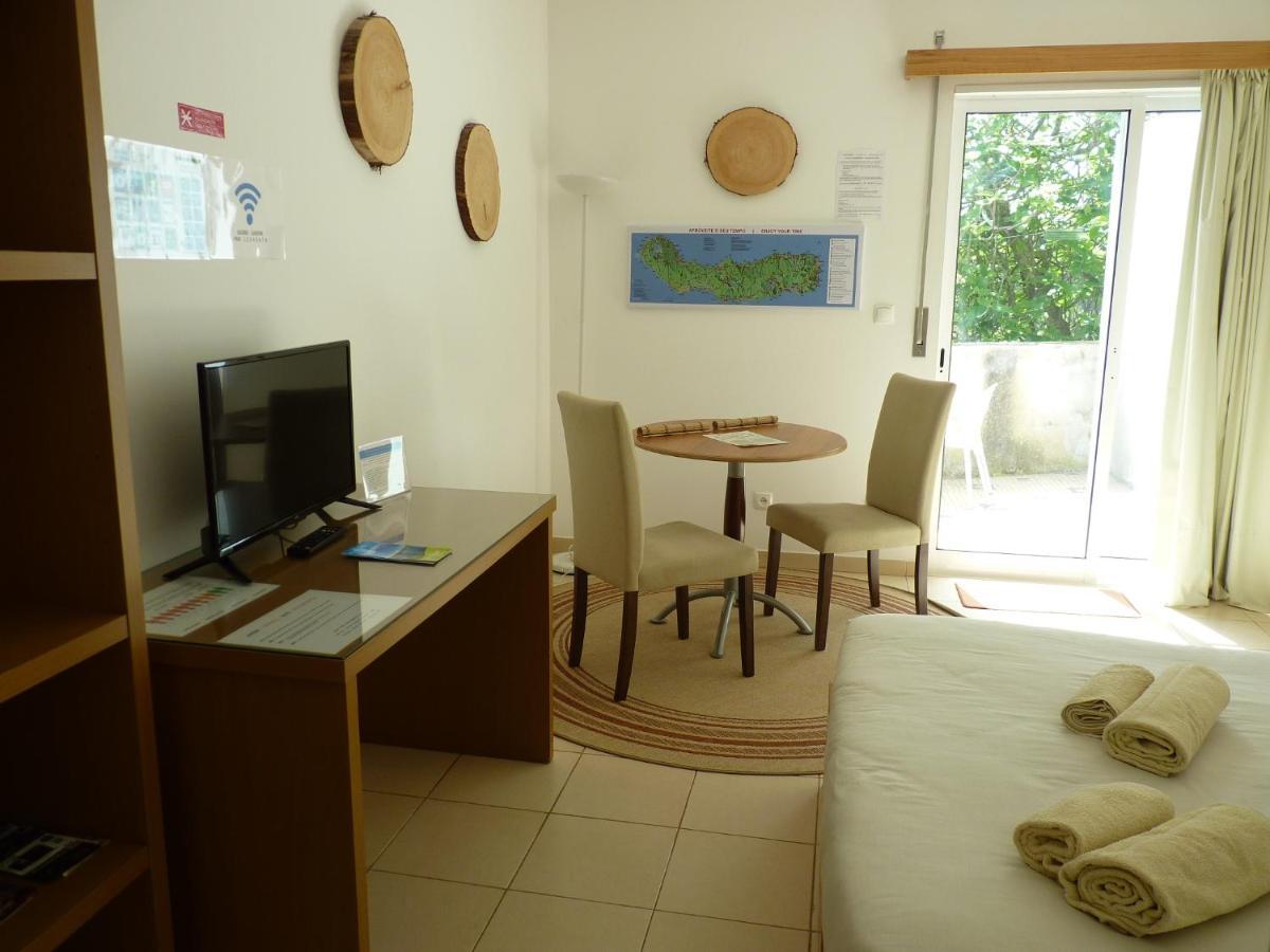 Azores Garden House - Private Suites & Apartments - Automatic Self Check-In Понта Делгада Екстериор снимка