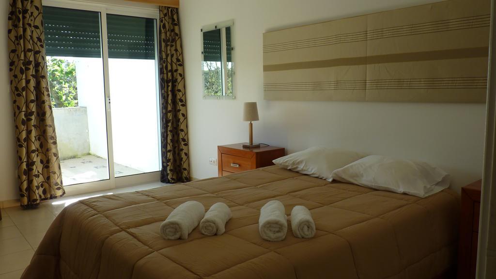 Azores Garden House - Private Suites & Apartments - Automatic Self Check-In Понта Делгада Екстериор снимка