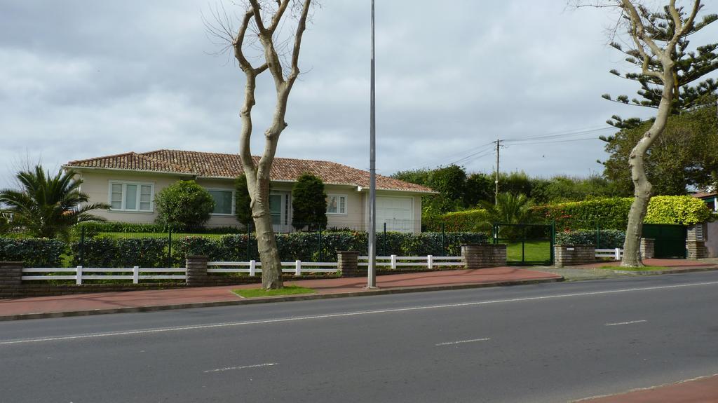 Azores Garden House - Private Suites & Apartments - Automatic Self Check-In Понта Делгада Екстериор снимка