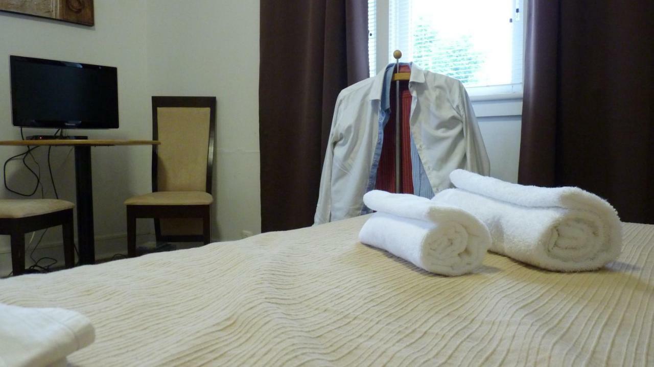 Azores Garden House - Private Suites & Apartments - Automatic Self Check-In Понта Делгада Екстериор снимка